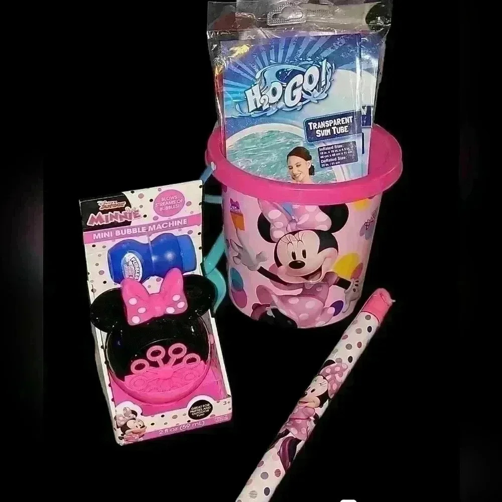 Pink Minnie Mouse Summer Fun Bundle!! Bubble Machine, Sand Bucket and more. NWT!